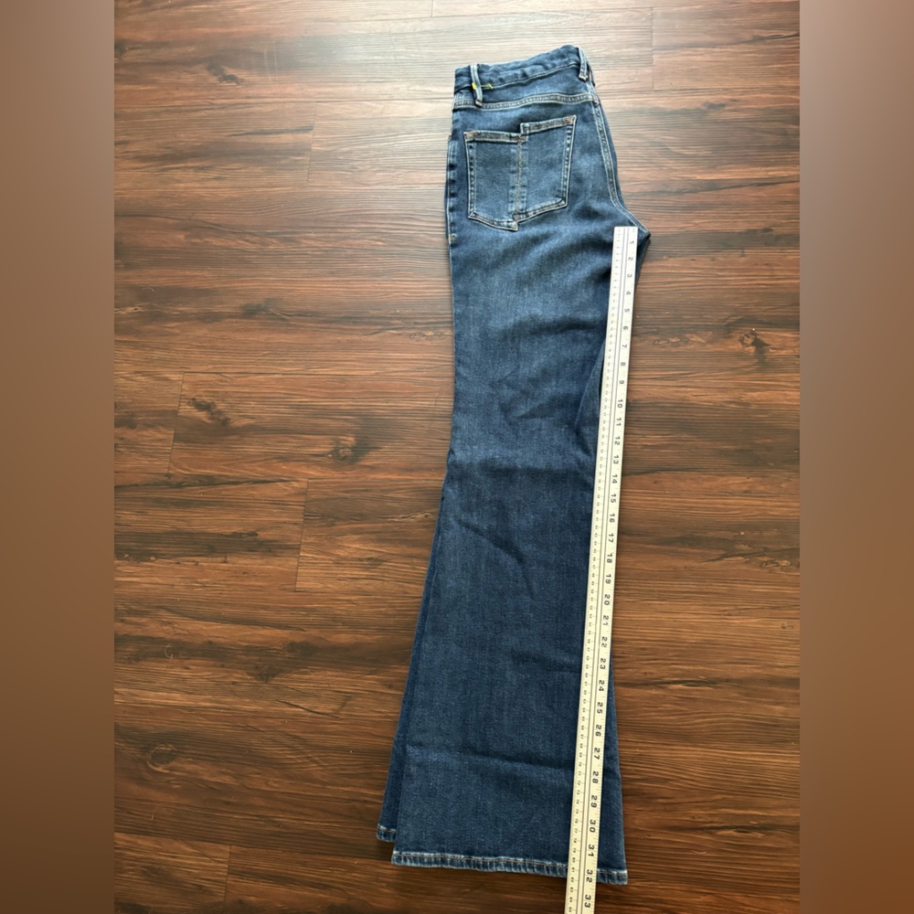 Good American Women’s High Rise Bootcut Flare Jeans Dark Wash Stretch Denim Y2K - Picture 10 of 13